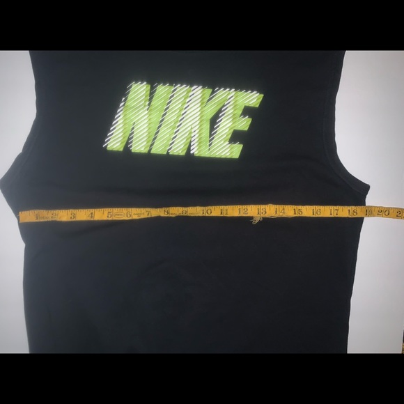 Nike graphic T-shirt also shirt tank top - Picture 2 of 4